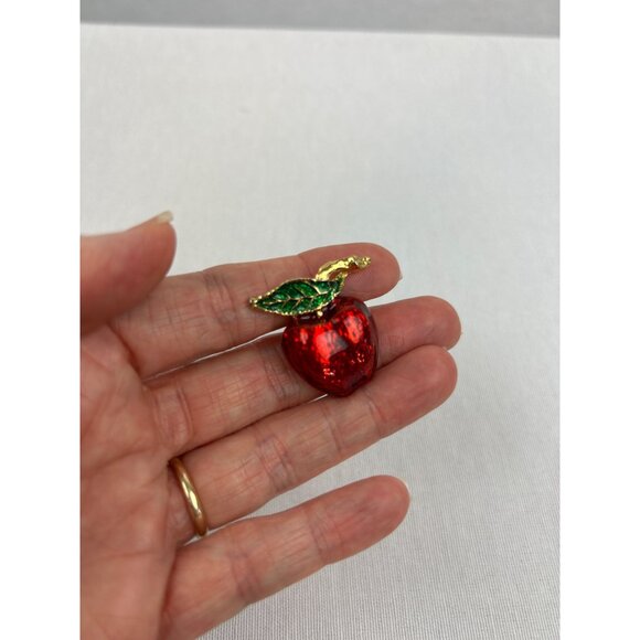 Vintage Apple Brooch Gold Tone Red Green Enamel Gloss Coated Pin Fruit Teacher - Picture 7 of 7